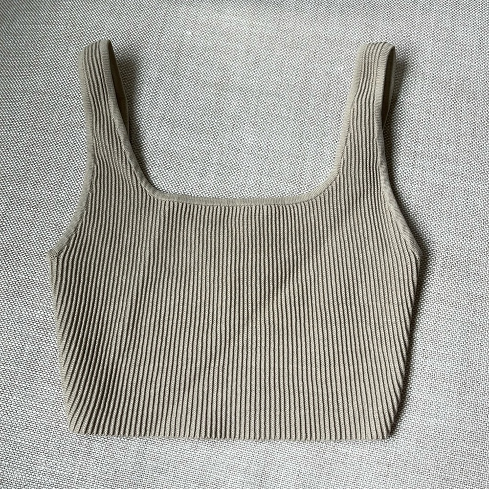 Aritzia sculpt knit tank